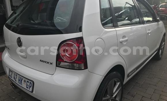 Sayi Na hannu Volkswagen Polo White Mota in Maseru a Maseru Sayi Na hannu Volkswagen Polo White Mota in Maseru a Maseru