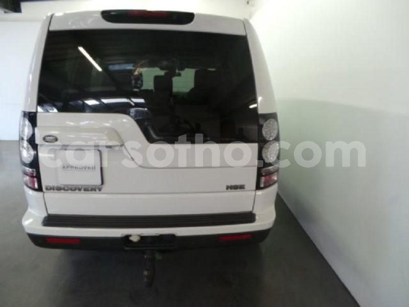 Big with watermark 2015 land rover discovery 4 3