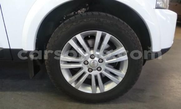 اشتري مستعمل Land Rover Discovery White سيارة في Maseru في Maseru اشتري مستعمل Land Rover Discovery White سيارة في Maseru في Maseru