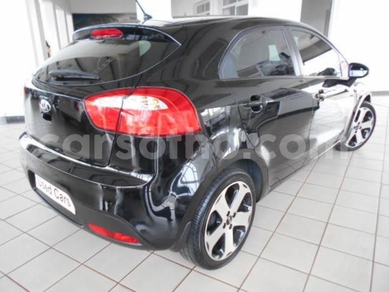 Big with watermark 2013 kia rio hatch 5