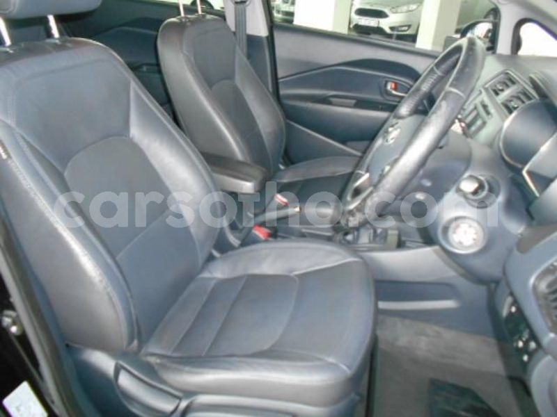 Big with watermark 2013 kia rio hatch 8