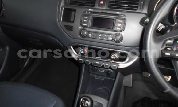 اشتري مستعمل Kia Rio Black سيارة في Maseru في Maseru اشتري مستعمل Kia Rio Black سيارة في Maseru في Maseru