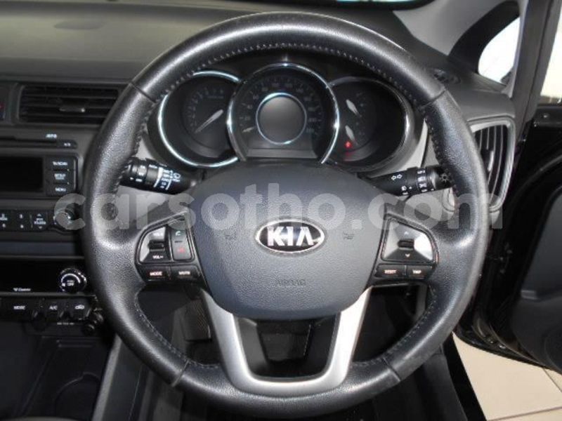 Big with watermark 2013 kia rio hatch 10