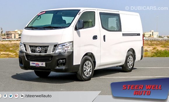 Acheter Import Voiture Nissan Urvan Blanc à Import - Dubai, Maseru Acheter Import Voiture Nissan Urvan Blanc à Import - Dubai, Maseru