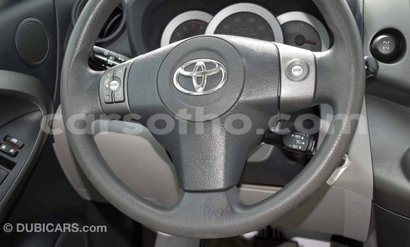 Acheter Import Utilitaire Toyota HiAce Blanc à Import - Dubai, Maseru Acheter Import Utilitaire Toyota HiAce Blanc à Import - Dubai, Maseru