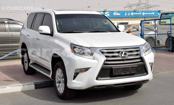 Acheter Import Voiture Lexus GX Blanc à Import - Dubai, Maseru Acheter Import Voiture Lexus GX Blanc à Import - Dubai, Maseru