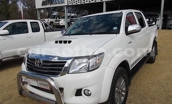 Buy Used Toyota Hilux White Car in Quthing in Butha-Buthe Buy Used Toyota Hilux White Car in Quthing in Butha-Buthe