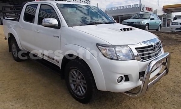 Acheter Occasion Voiture Toyota Hilux Blanc à Quthing, Butha-Buthe Acheter Occasion Voiture Toyota Hilux Blanc à Quthing, Butha-Buthe