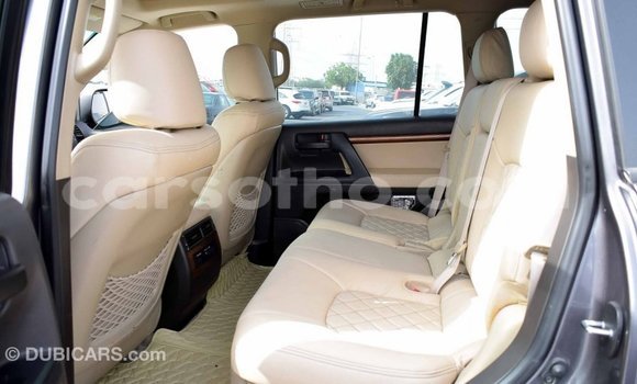 Sayi Imported Toyota Land Cruiser Other Mota in Import - Dubai a Maseru Sayi Imported Toyota Land Cruiser Other Mota in Import - Dubai a Maseru