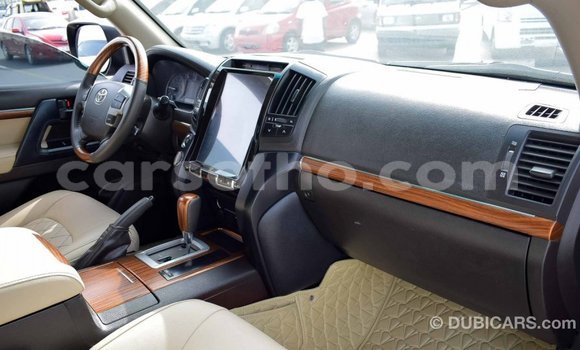 Sayi Imported Toyota Land Cruiser Other Mota in Import - Dubai a Maseru Sayi Imported Toyota Land Cruiser Other Mota in Import - Dubai a Maseru
