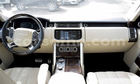 Acheter Import Voiture Land Rover Range Rover Blanc à Import - Dubai, Maseru Acheter Import Voiture Land Rover Range Rover Blanc à Import - Dubai, Maseru