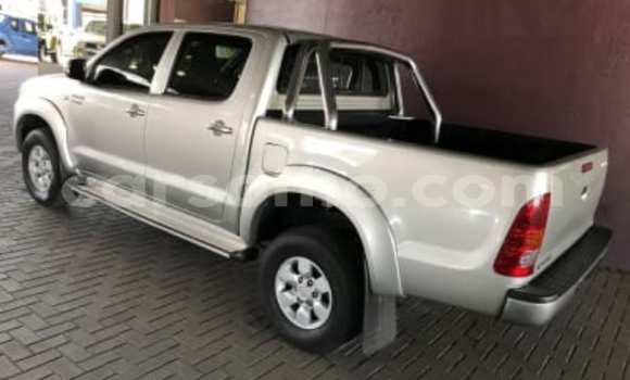 Buy Used Toyota Hilux Silver Car in Maseru in Maseru Buy Used Toyota Hilux Silver Car in Maseru in Maseru