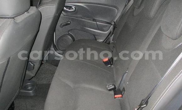 اشتري مستعمل Renault Clio White سيارة في Maseru في Maseru اشتري مستعمل Renault Clio White سيارة في Maseru في Maseru