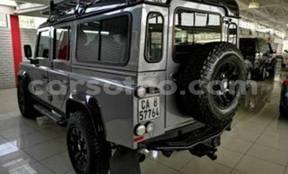 Buy Used Land Rover Defender Black Car in Maseru in Maseru Buy Used Land Rover Defender Black Car in Maseru in Maseru