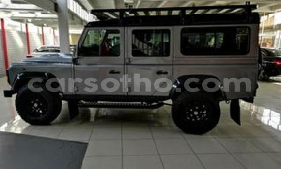 Buy Used Land Rover Defender Black Car in Maseru in Maseru Buy Used Land Rover Defender Black Car in Maseru in Maseru