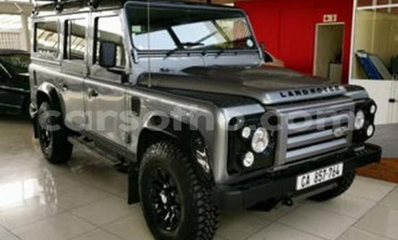 Buy Used Land Rover Defender Black Car in Maseru in Maseru Buy Used Land Rover Defender Black Car in Maseru in Maseru