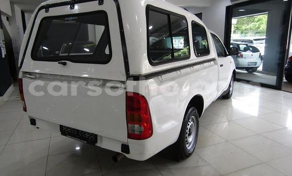 اشتري مستعمل Toyota Hilux White سيارة في Butha Buthe في Butha-Buthe اشتري مستعمل Toyota Hilux White سيارة في Butha Buthe في Butha-Buthe