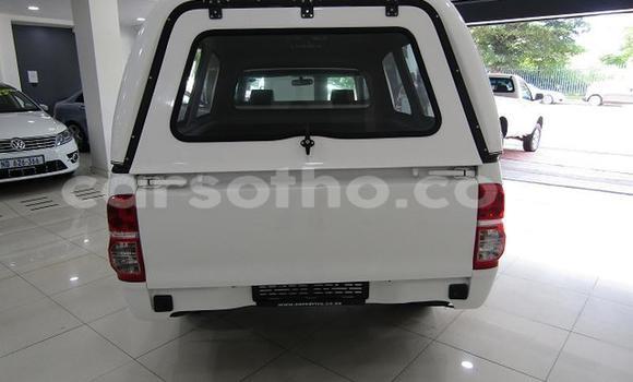اشتري مستعمل Toyota Hilux White سيارة في Butha Buthe في Butha-Buthe اشتري مستعمل Toyota Hilux White سيارة في Butha Buthe في Butha-Buthe