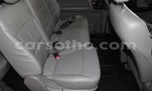 Sayi Na hannu Hyundai H1 White Mota in Butha Buthe a Butha-Buthe Sayi Na hannu Hyundai H1 White Mota in Butha Buthe a Butha-Buthe
