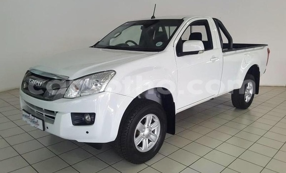 Acheter Occasion Voiture Isuzu KB Blanc à Butha–Buthe, Thaba-Tseka Acheter Occasion Voiture Isuzu KB Blanc à Butha–Buthe, Thaba-Tseka