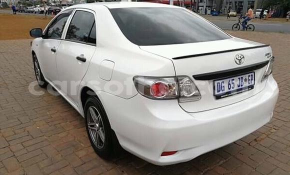 Acheter Occasion Voiture Toyota Corolla Blanc à Maseru, Maseru Acheter Occasion Voiture Toyota Corolla Blanc à Maseru, Maseru