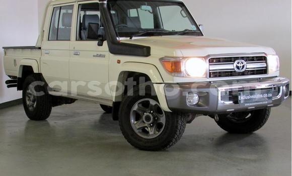 اشتري مستعمل Toyota Land Cruiser White سيارة في Maseru في Maseru اشتري مستعمل Toyota Land Cruiser White سيارة في Maseru في Maseru