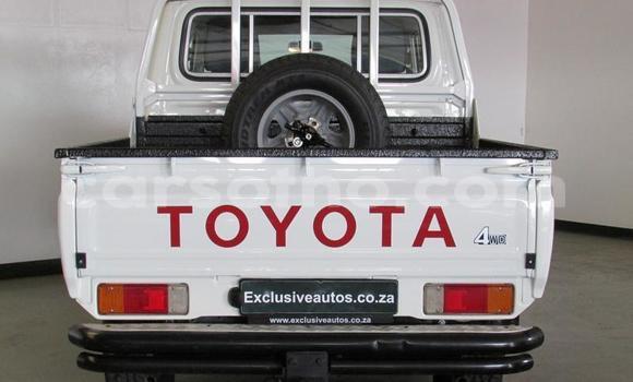 اشتري مستعمل Toyota Land Cruiser White سيارة في Maseru في Maseru اشتري مستعمل Toyota Land Cruiser White سيارة في Maseru في Maseru