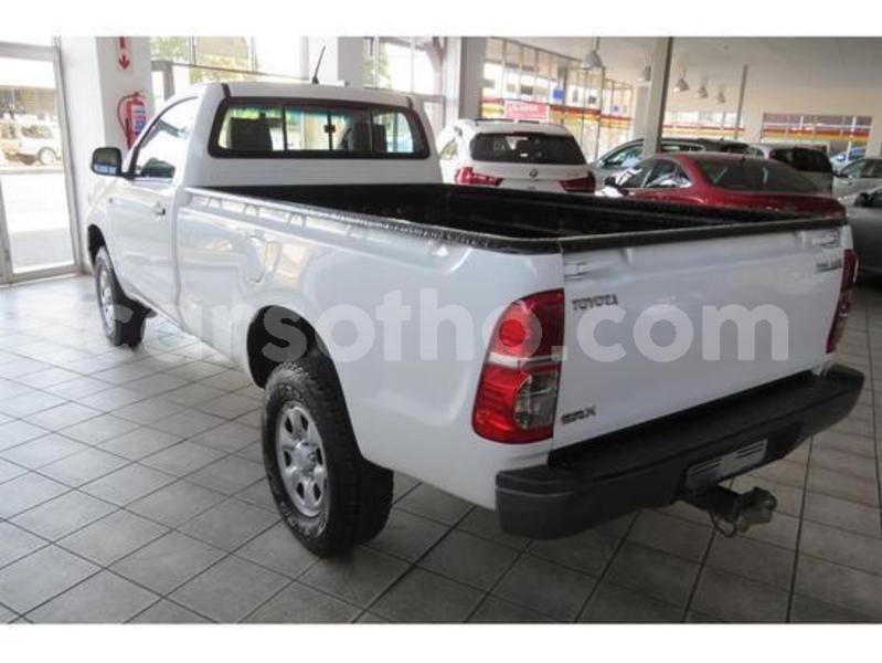 Big with watermark toyota hilux 25d 1549884757 500 e