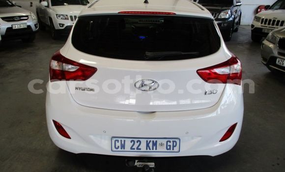 Buy Used Hyundai i30 White Car in Maseru in Maseru Buy Used Hyundai i30 White Car in Maseru in Maseru