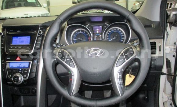 Buy Used Hyundai i30 White Car in Maseru in Maseru Buy Used Hyundai i30 White Car in Maseru in Maseru