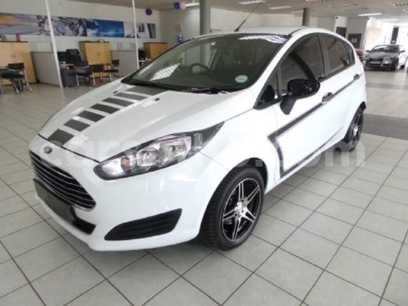 Big with watermark 2016 ford fiesta 1