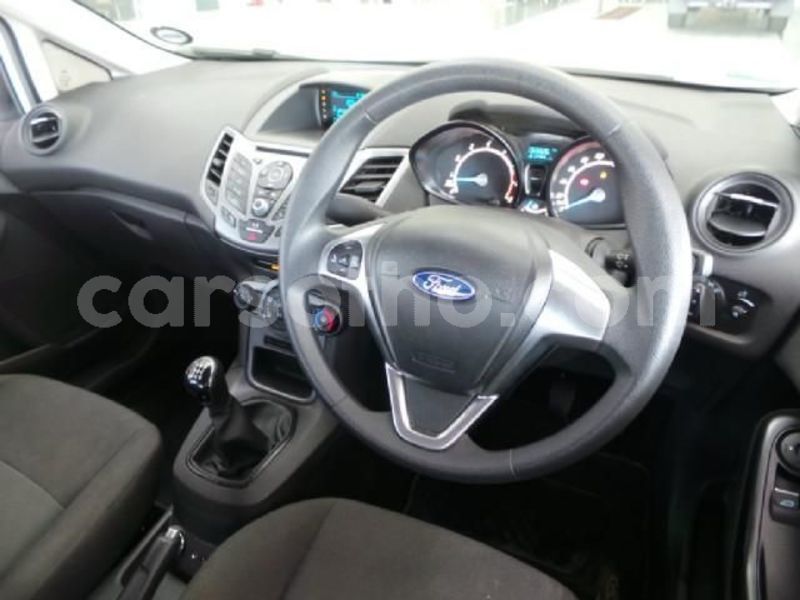 Big with watermark 2016 ford fiesta 6