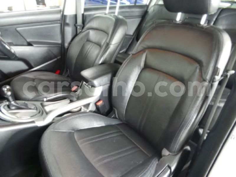 Big with watermark 2014 kia sportage 8