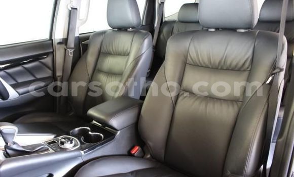 Buy Used Mitsubishi Pajero Silver Car in Maseru in Maseru Buy Used Mitsubishi Pajero Silver Car in Maseru in Maseru