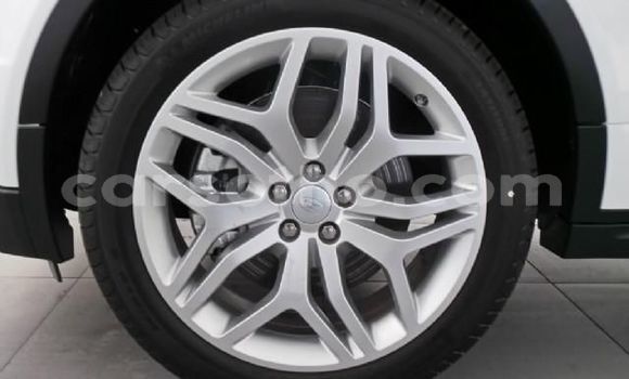 Buy Used Land Rover Range Rover Evoque White Car in Maseru in Maseru Buy Used Land Rover Range Rover Evoque White Car in Maseru in Maseru
