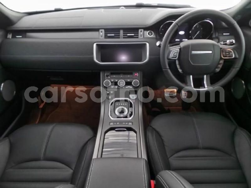 Big with watermark 2019 land rover range rover evoque 7