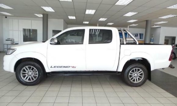 Buy Used Toyota Hilux White Car in Maseru in Maseru Buy Used Toyota Hilux White Car in Maseru in Maseru