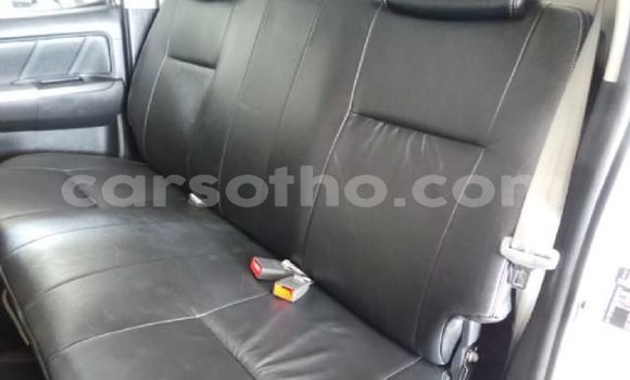 Buy Used Toyota Hilux White Car in Maseru in Maseru Buy Used Toyota Hilux White Car in Maseru in Maseru