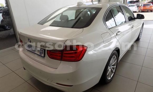 Sayi Na hannu BMW 3–Series White Mota in Maseru a Maseru Sayi Na hannu BMW 3–Series White Mota in Maseru a Maseru