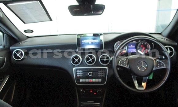 Sayi Na hannu Mercedes-Benz A–Class Silver Mota in Maseru a Maseru Sayi Na hannu Mercedes-Benz A–Class Silver Mota in Maseru a Maseru