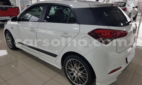 Buy Used Hyundai i20 White Car in Butha–Buthe in Thaba-Tseka Buy Used Hyundai i20 White Car in Butha–Buthe in Thaba-Tseka