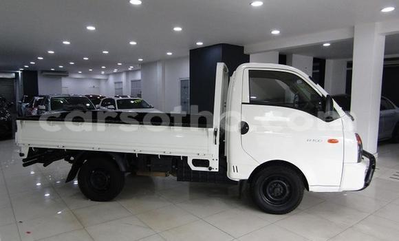 اشتري مستعمل Hyundai H200 White سيارة في Butha–Buthe في Thaba-Tseka اشتري مستعمل Hyundai H200 White سيارة في Butha–Buthe في Thaba-Tseka