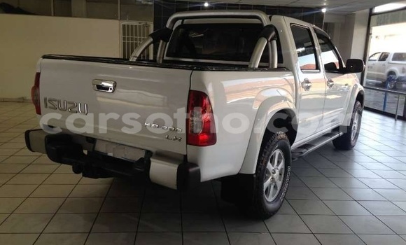 Acheter Occasion Voiture Isuzu KB Blanc à Butha–Buthe, Thaba-Tseka Acheter Occasion Voiture Isuzu KB Blanc à Butha–Buthe, Thaba-Tseka