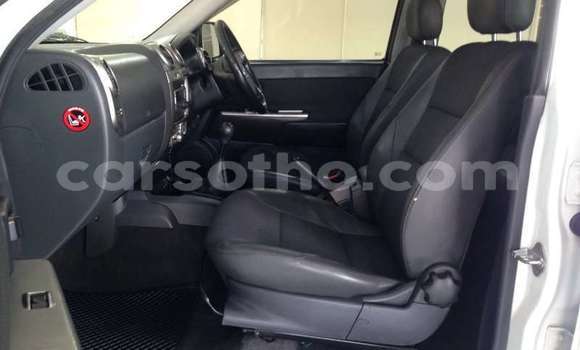 Acheter Occasion Voiture Isuzu KB Blanc à Butha–Buthe, Thaba-Tseka Acheter Occasion Voiture Isuzu KB Blanc à Butha–Buthe, Thaba-Tseka