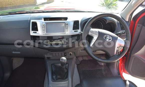 Acheter Occasion Voiture Toyota Hilux Rouge à Butha–Buthe, Thaba-Tseka Acheter Occasion Voiture Toyota Hilux Rouge à Butha–Buthe, Thaba-Tseka