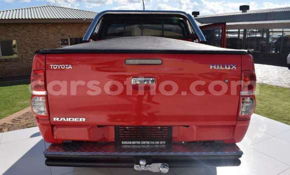 Acheter Occasion Voiture Toyota Hilux Rouge à Butha–Buthe, Thaba-Tseka Acheter Occasion Voiture Toyota Hilux Rouge à Butha–Buthe, Thaba-Tseka