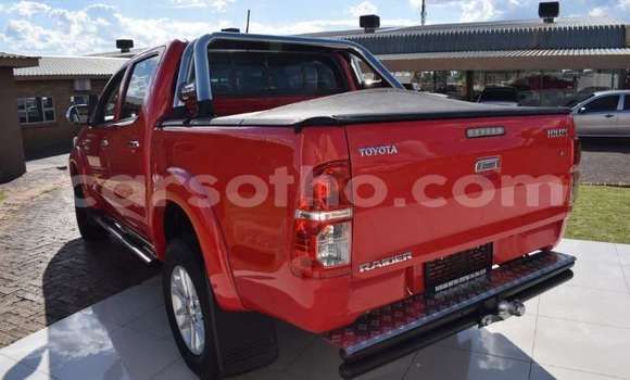 Acheter Occasion Voiture Toyota Hilux Rouge à Butha–Buthe, Thaba-Tseka Acheter Occasion Voiture Toyota Hilux Rouge à Butha–Buthe, Thaba-Tseka