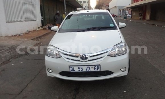 Sayi Na hannu Toyota Etios White Mota in Maseru a Maseru Sayi Na hannu Toyota Etios White Mota in Maseru a Maseru