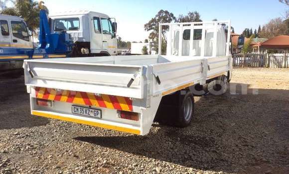 اشتري مستعمل Toyota Dyna White شاحنة في Mafeteng في Mafeteng اشتري مستعمل Toyota Dyna White شاحنة في Mafeteng في Mafeteng