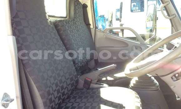 اشتري مستعمل Toyota Dyna White شاحنة في Mafeteng في Mafeteng اشتري مستعمل Toyota Dyna White شاحنة في Mafeteng في Mafeteng